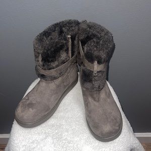 NEW‼️‼️ Women G by guess boots